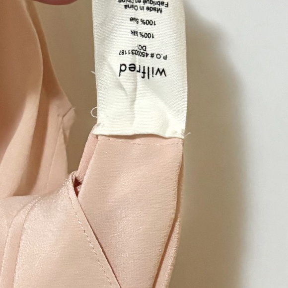 Wilfred| Aritzia| 100% Silk Blush Pale Pink Tank Top Blouse w/Open Back Sz XS - Picture 5 of 6